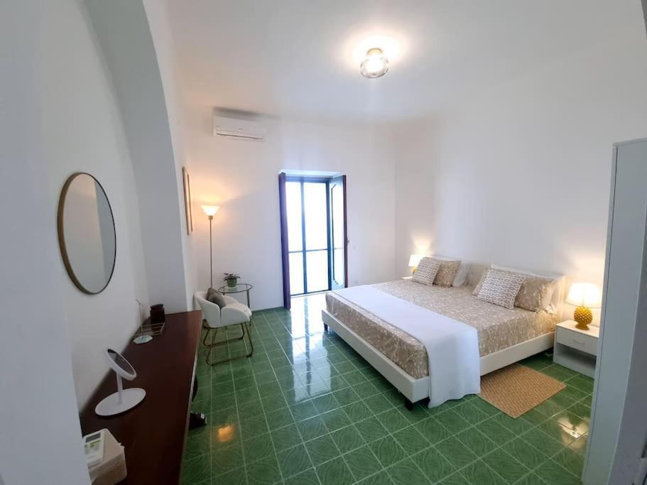 Casa Intiso - Two Double Bedroom Apartment Positano Exteriér fotografie