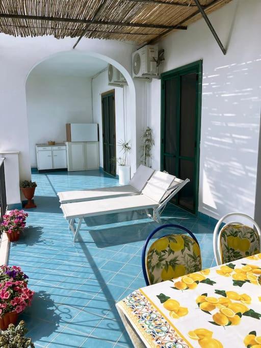 Casa Intiso - Two Double Bedroom Apartment Positano Exteriér fotografie